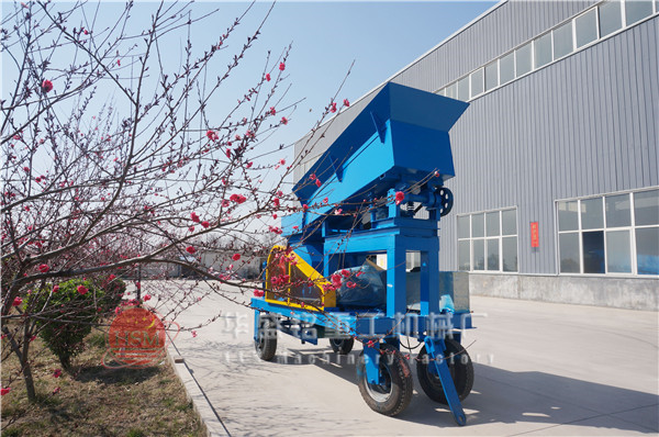 移動對輥破碎機(jī)